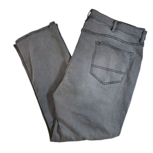 NWT Foundry Men’s Big & Tall Gray Distressed Advanced Flex 360 Jeans - 44 x 32 - Picture 1 of 9